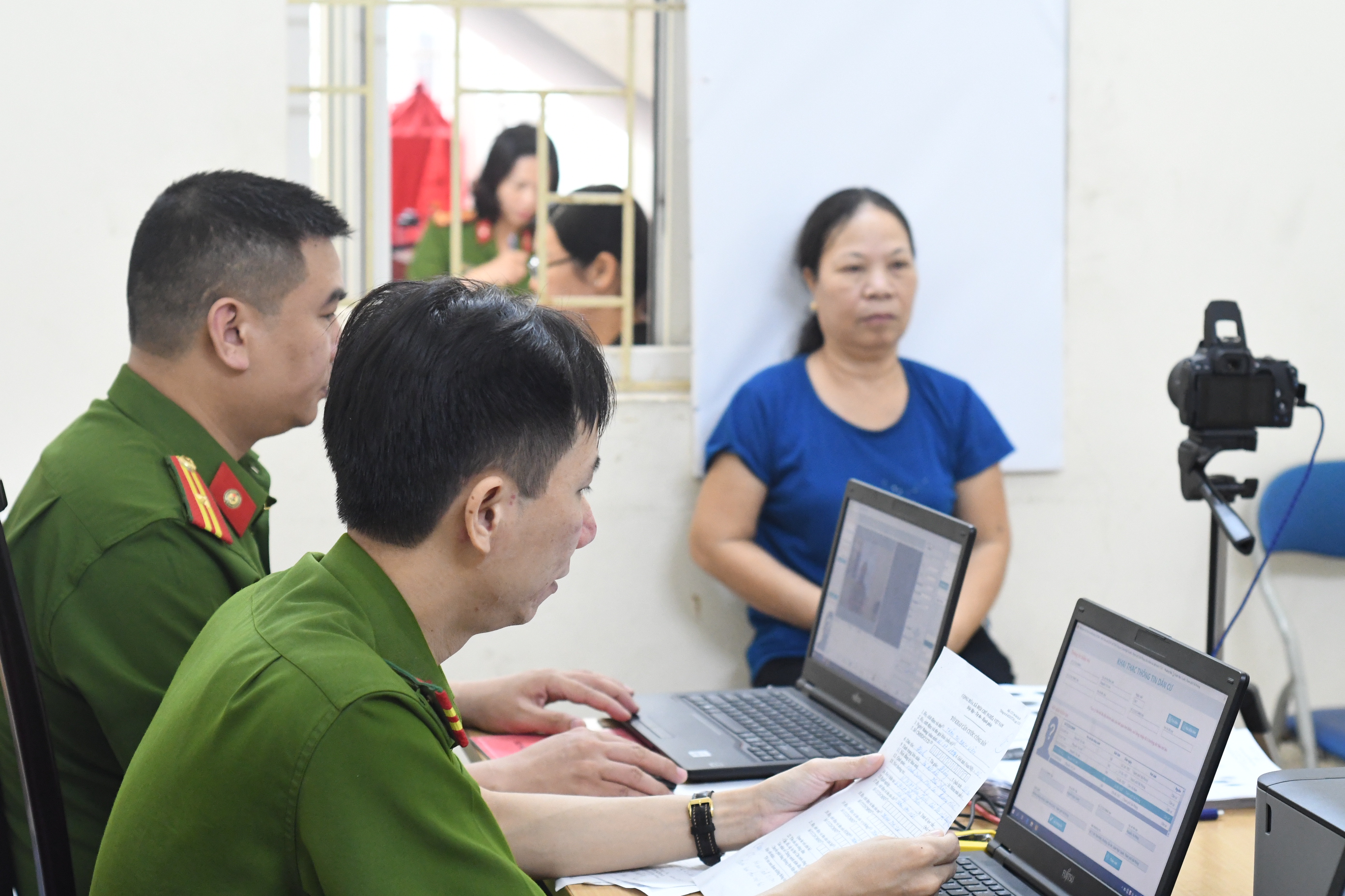 Tiếp nhận 366.402 hồ sơ cấp căn cước công dân gắn chíp điện tử
